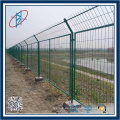 50 * 100mm Loch Draht Mesh Zaun für Boundary Wall Lieferant